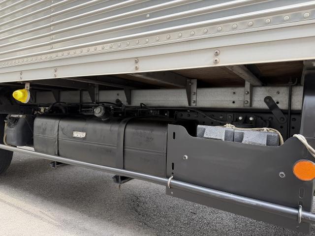 Mitsubishi Fuso Canter 12
