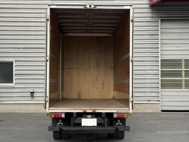 Mitsubishi Fuso Canter 6