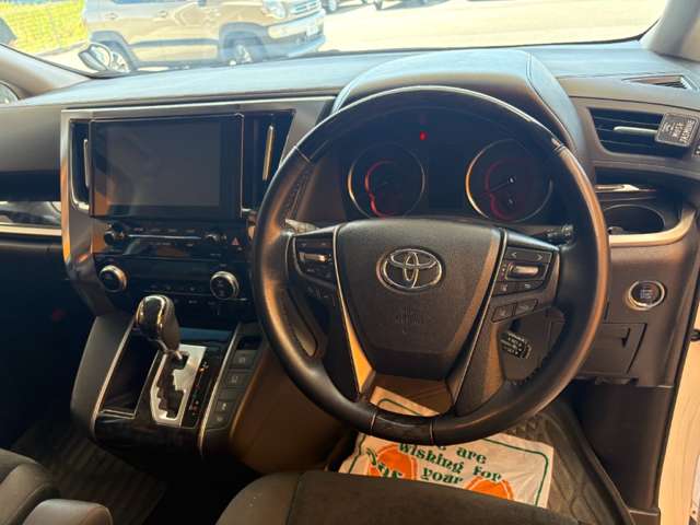 Toyota Alphard 2