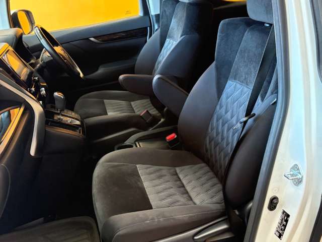 Toyota Alphard 9