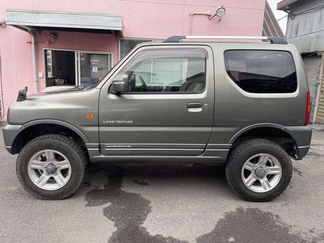 Suzuki Jimny 3