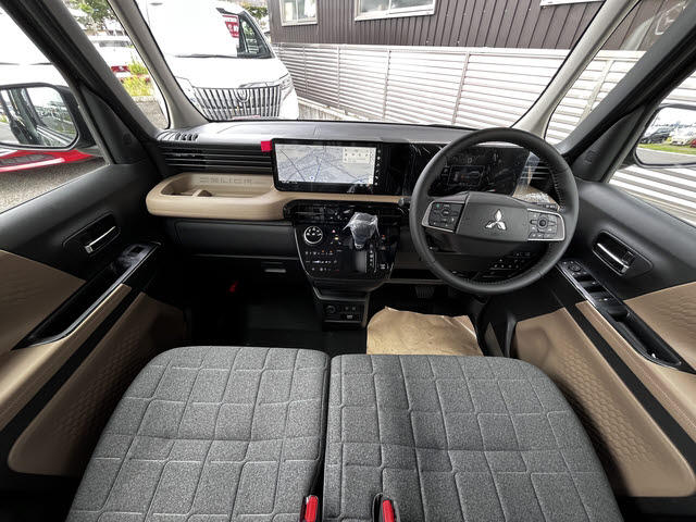 Mitsubishi Delica Mini 3