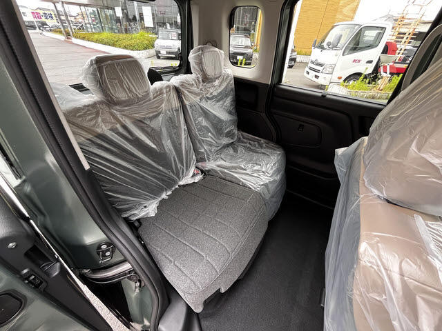 Mitsubishi Delica Mini 8