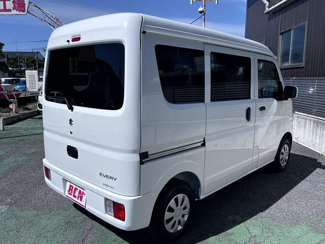 Suzuki Every 5