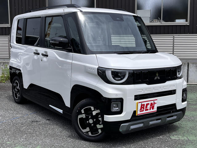 Mitsubishi Delica Mini 2