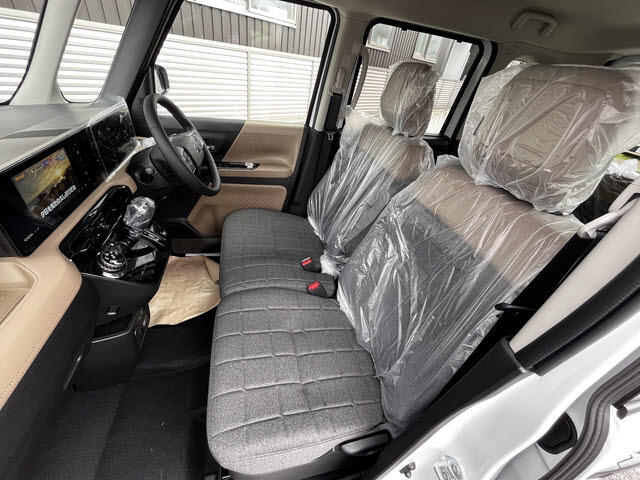 Mitsubishi Delica Mini 9