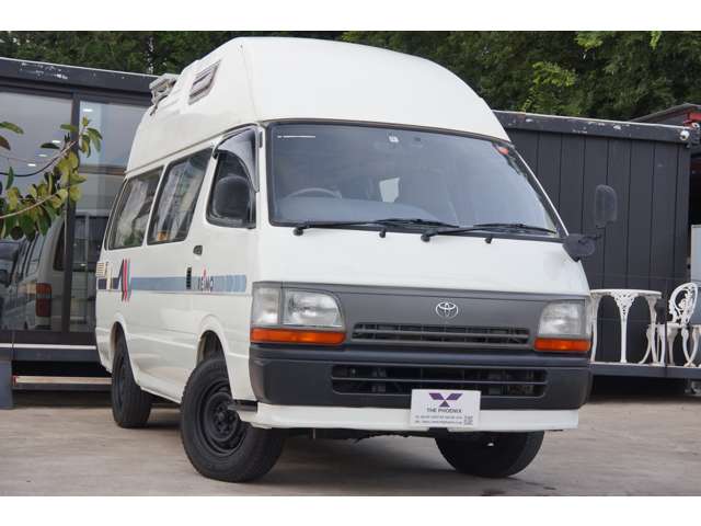 Toyota Hiace Van 3