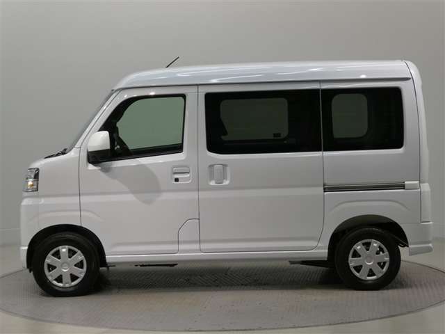 Daihatsu Hijet Cargo 3