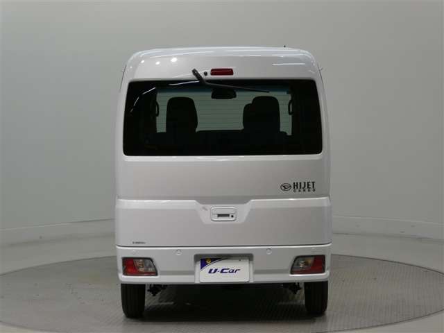 Daihatsu Hijet Cargo 5