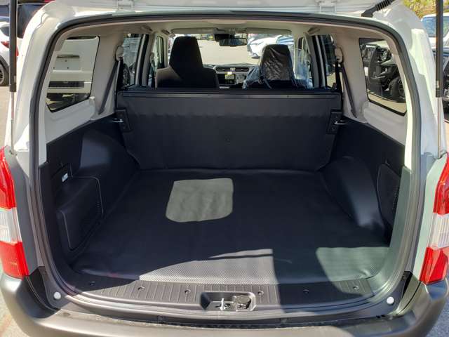 Toyota Probox Van 9