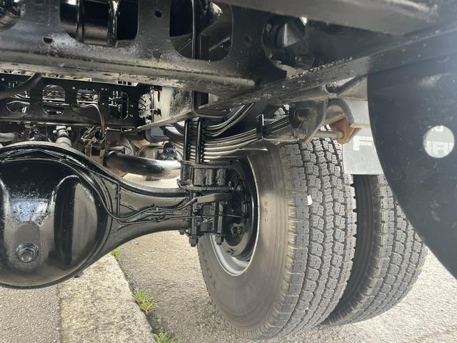 Isuzu Forward 11