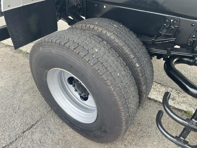 Isuzu Forward 12