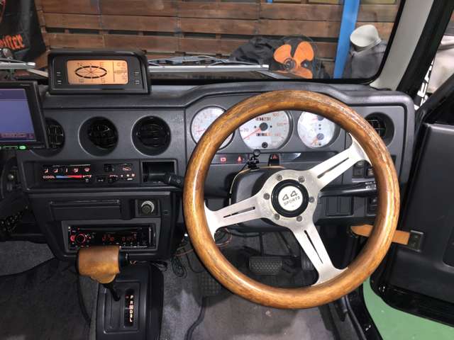 Suzuki Jimny 10