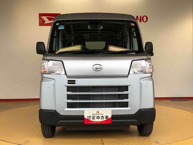 Daihatsu Hijet Cargo 4