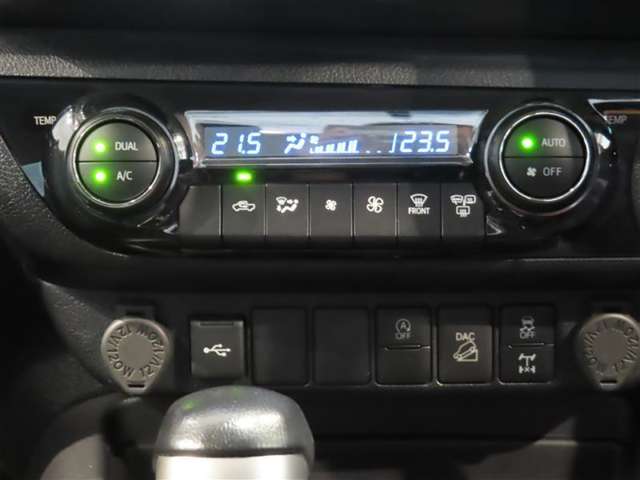 Toyota Hilux 12