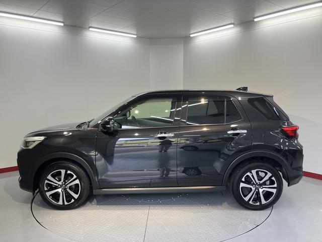 Daihatsu Rocky 5
