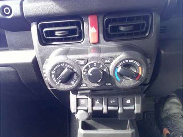 Suzuki Jimny 12
