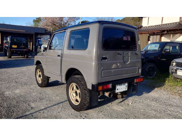 Suzuki Jimny 7