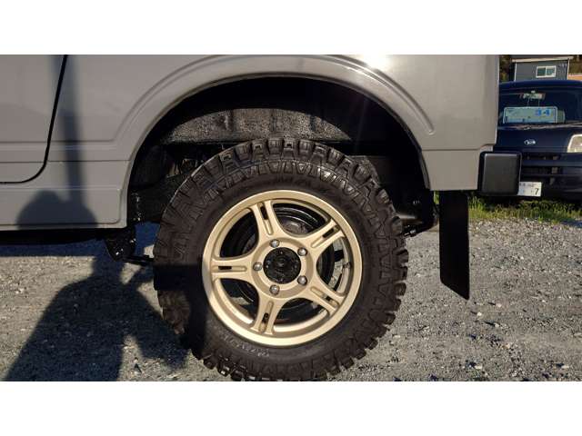 Suzuki Jimny 10