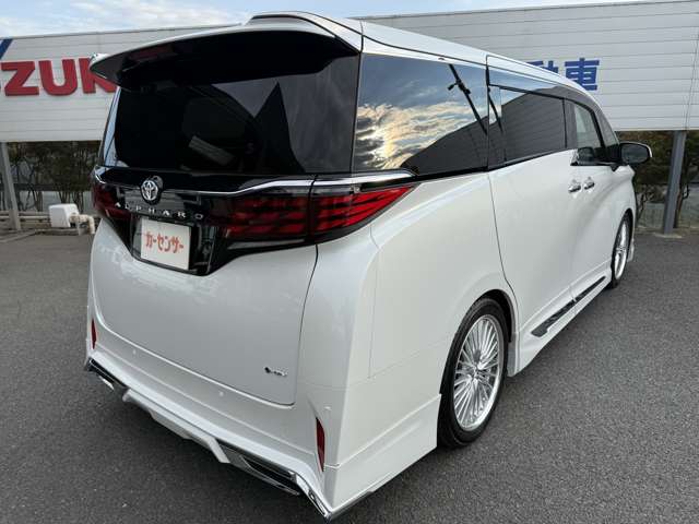 Toyota Alphard 12