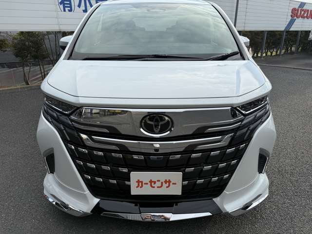 Toyota Alphard 4
