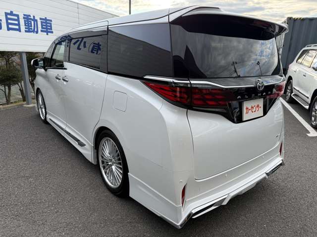 Toyota Alphard 10