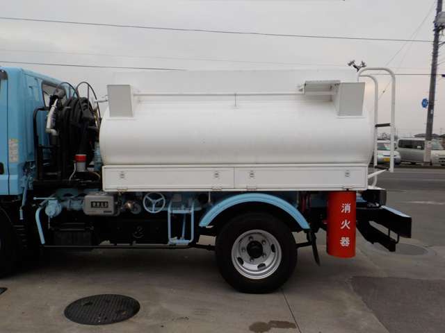 Mitsubishi Fuso Canter 11