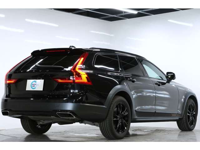 Volvo V90 Cross Country 7