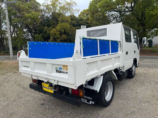 Isuzu Elf 8