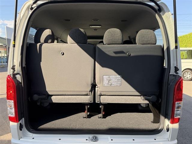 Toyota Hiace 11
