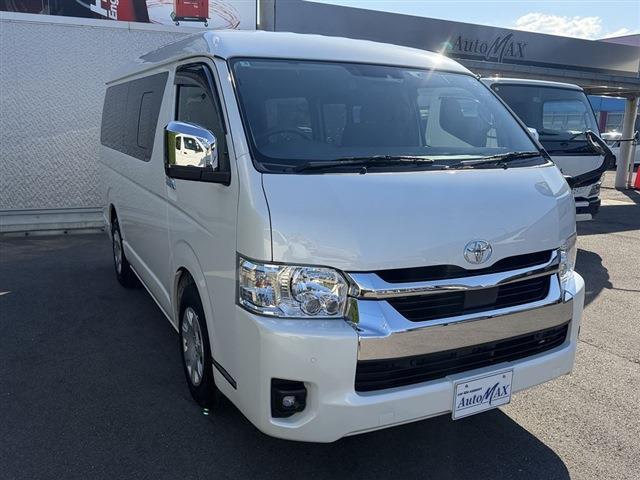 Toyota Hiace 6