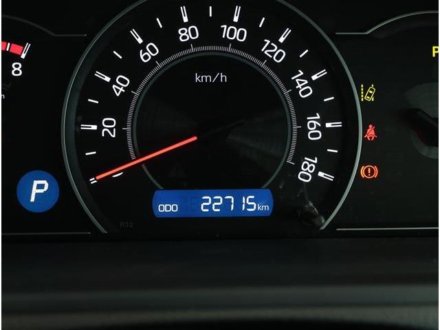 Toyota Voxy 10