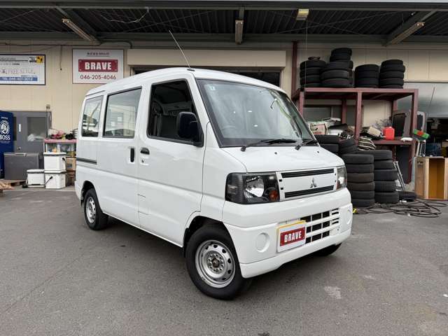 Mitsubishi Minicab Van 4
