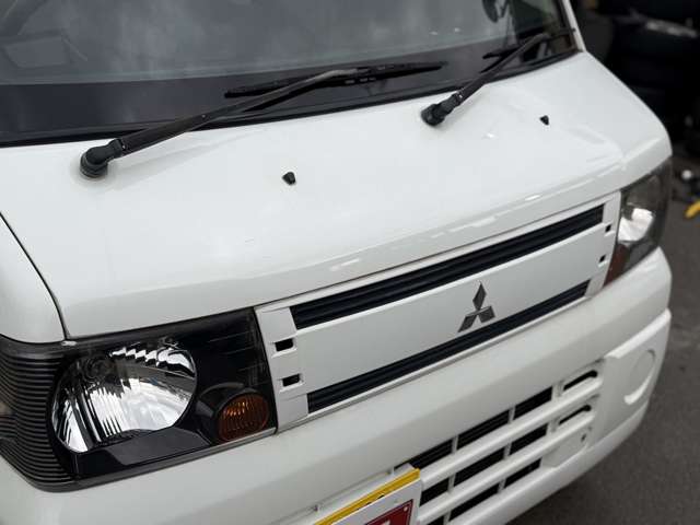Mitsubishi Minicab Van 8