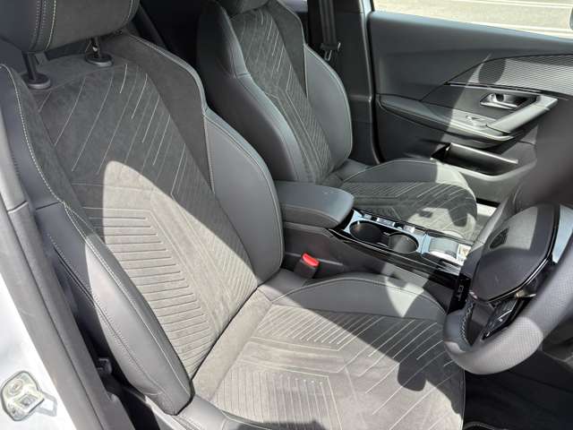 Peugeot SUV 2008 11