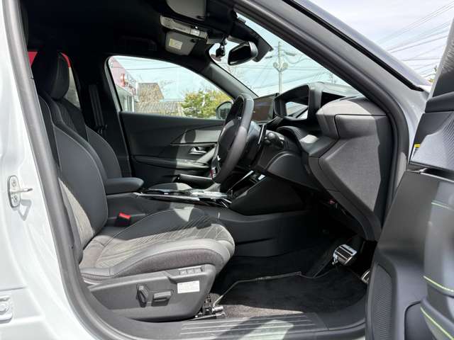 Peugeot SUV 2008 10