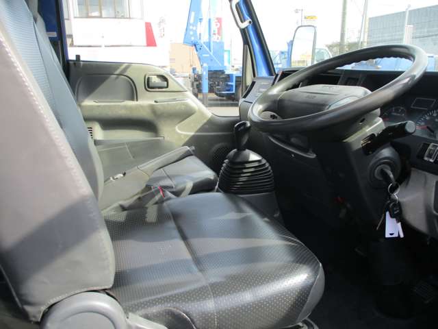 Isuzu Elf 11