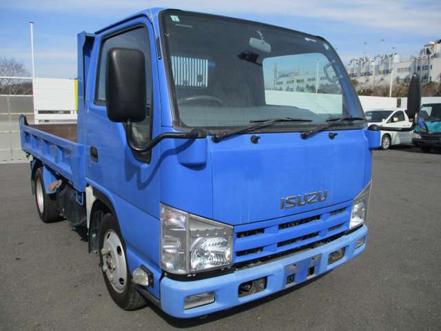 Isuzu Elf 2