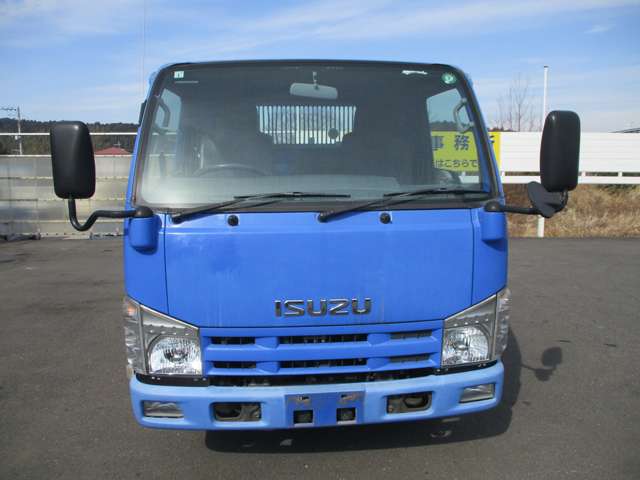 Isuzu Elf 3