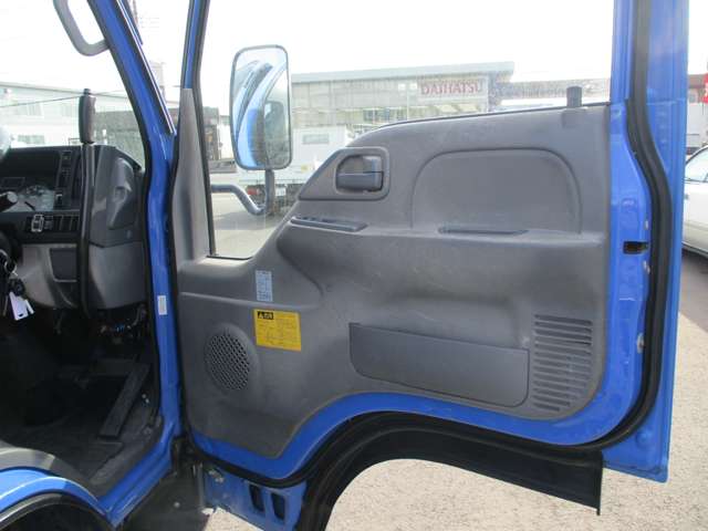 Isuzu Elf 10