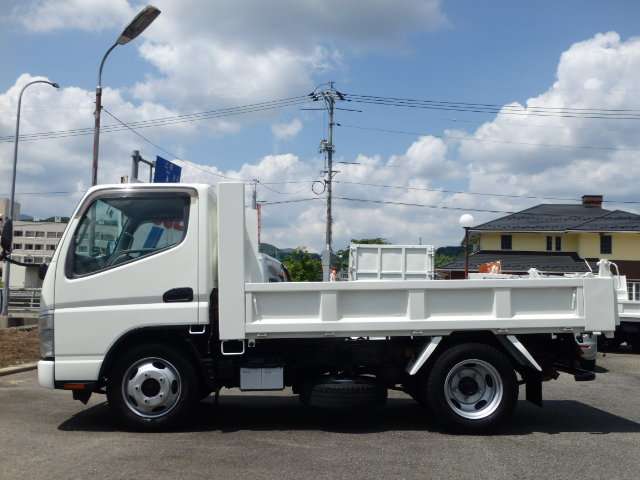 Mitsubishi Fuso Canter 11