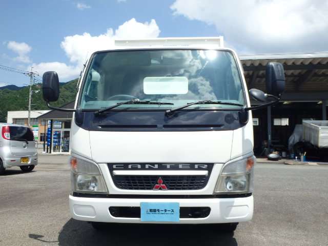 Mitsubishi Fuso Canter 2