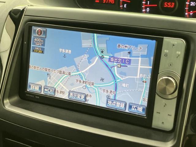 Toyota Voxy 11