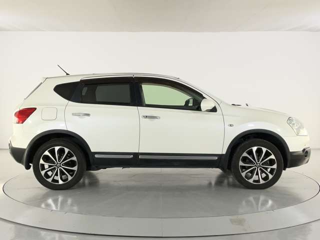 Nissan Dualis 10