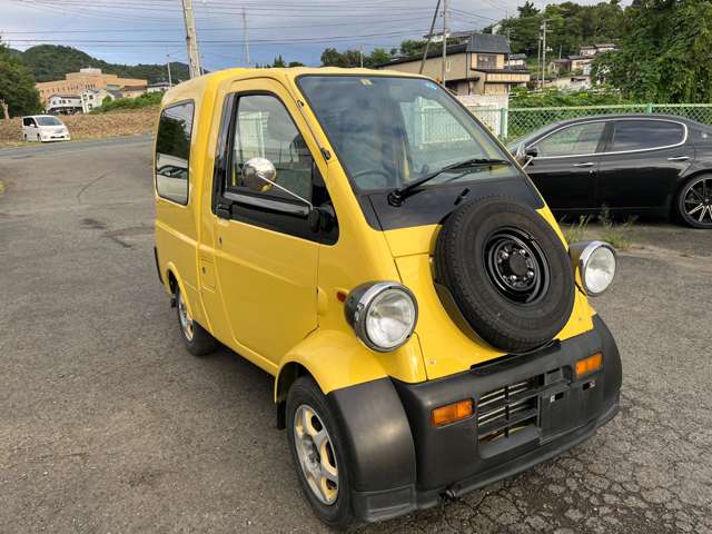 Daihatsu Midget II 3