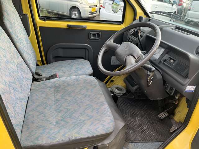 Daihatsu Midget II 4