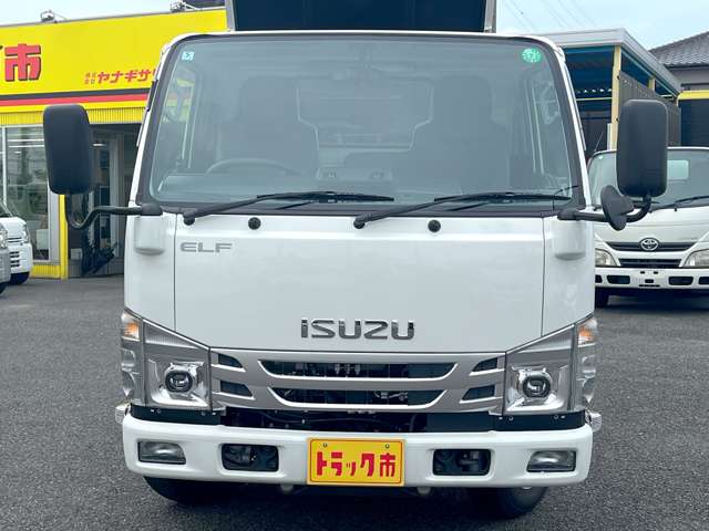 Isuzu Elf 3