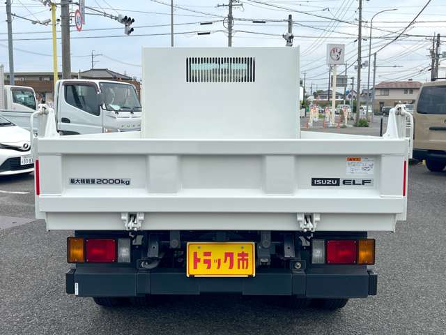 Isuzu Elf 6