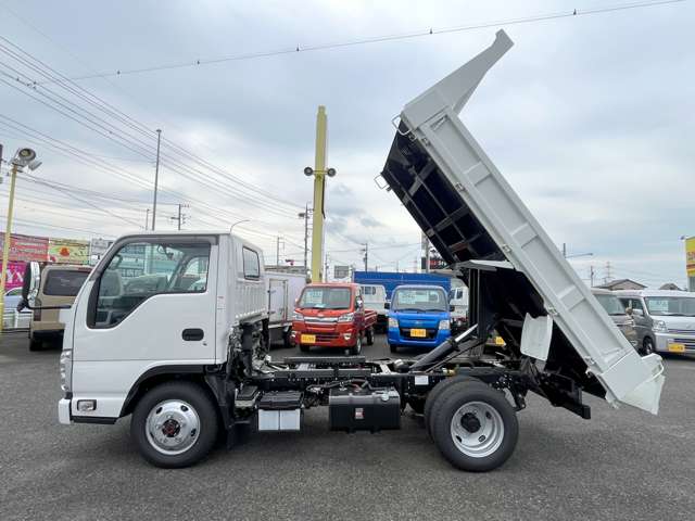 Isuzu Elf 9