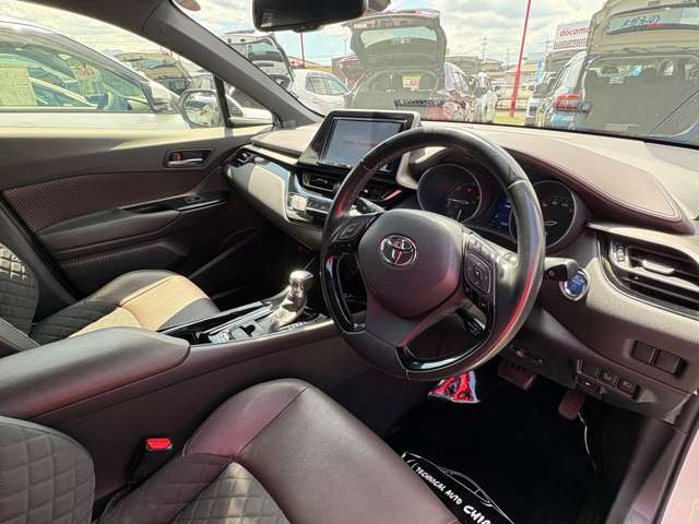 Toyota C-HR 11